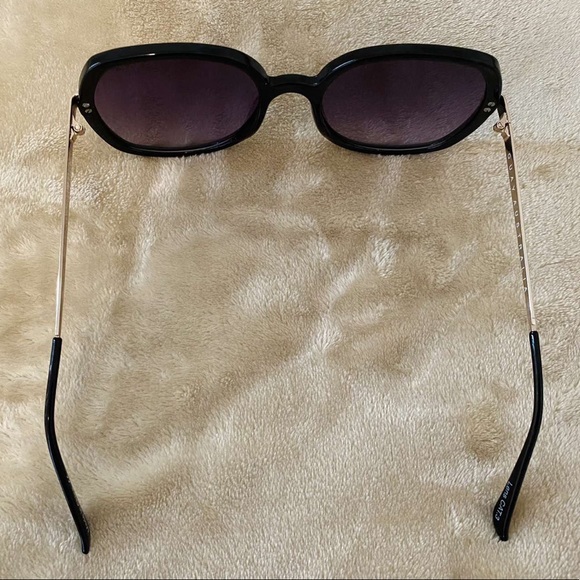 Women’s sunglasses - Picture 2 of 3